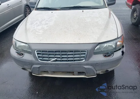 2001 Volvo V70 Xc из США, поврежденный, VIN YV1SZ58D111024624